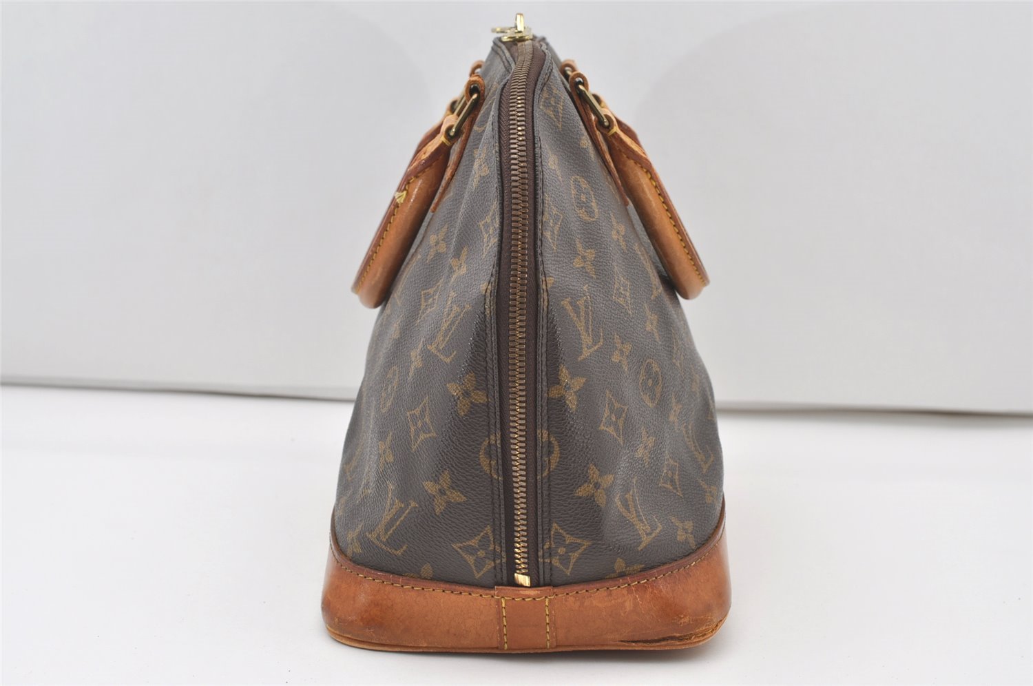 Authentic Louis Vuitton Monogram Alma Hand Bag Purse M51130 LV 0424J