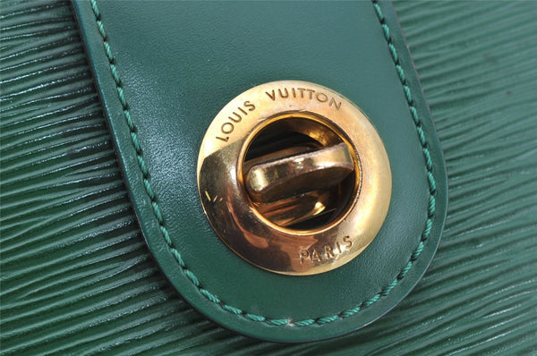 Authentic Louis Vuitton Epi Cluny Shoulder Bag Purse Green M52254 LV 0433J