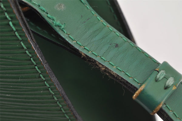 Authentic Louis Vuitton Epi Cluny Shoulder Bag Purse Green M52254 LV 0433J