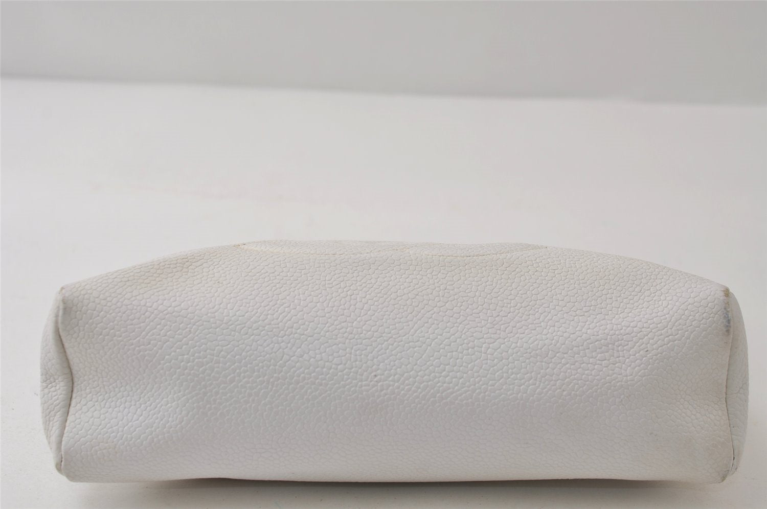 Authentic CHANEL Vintage Caviar Skin Clutch Hand Bag Purse White CC 0436J