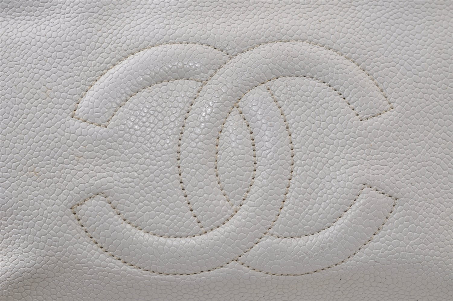 Authentic CHANEL Vintage Caviar Skin Clutch Hand Bag Purse White CC 0436J