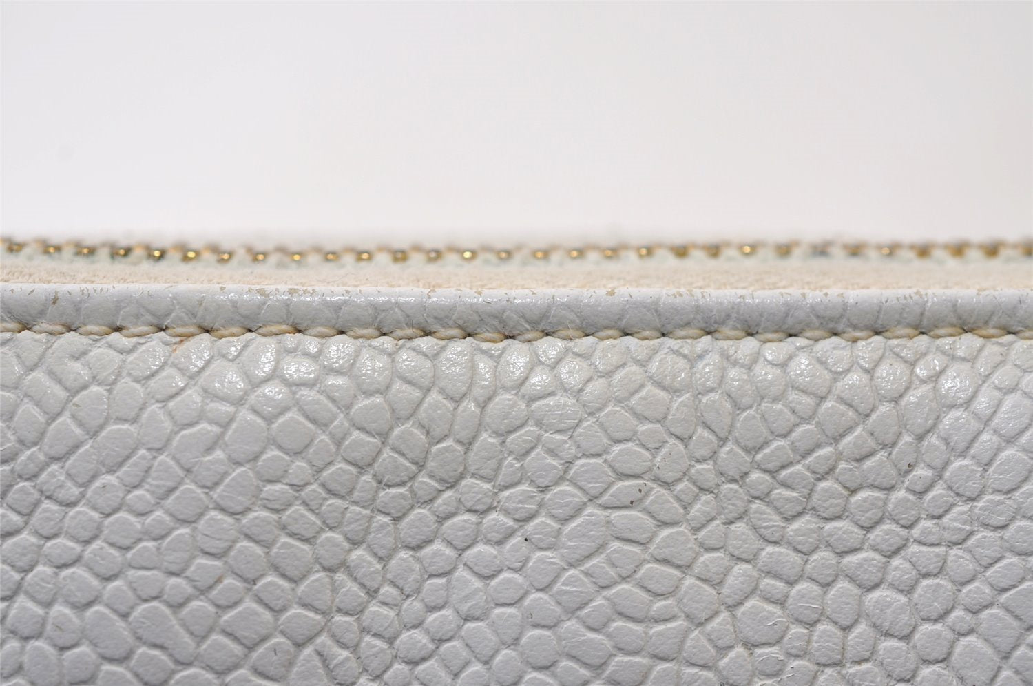 Authentic CHANEL Vintage Caviar Skin Clutch Hand Bag Purse White CC 0436J