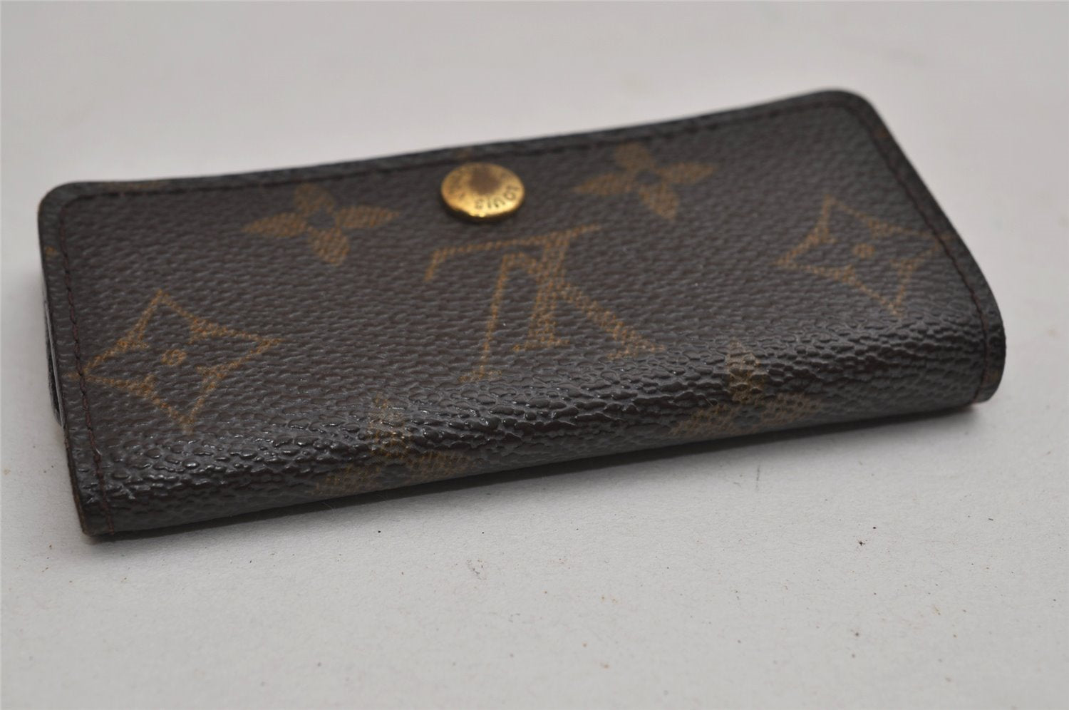 Authentic Louis Vuitton Monogram Multicles 4 Four Hooks Key Case M62631 LV 0445K