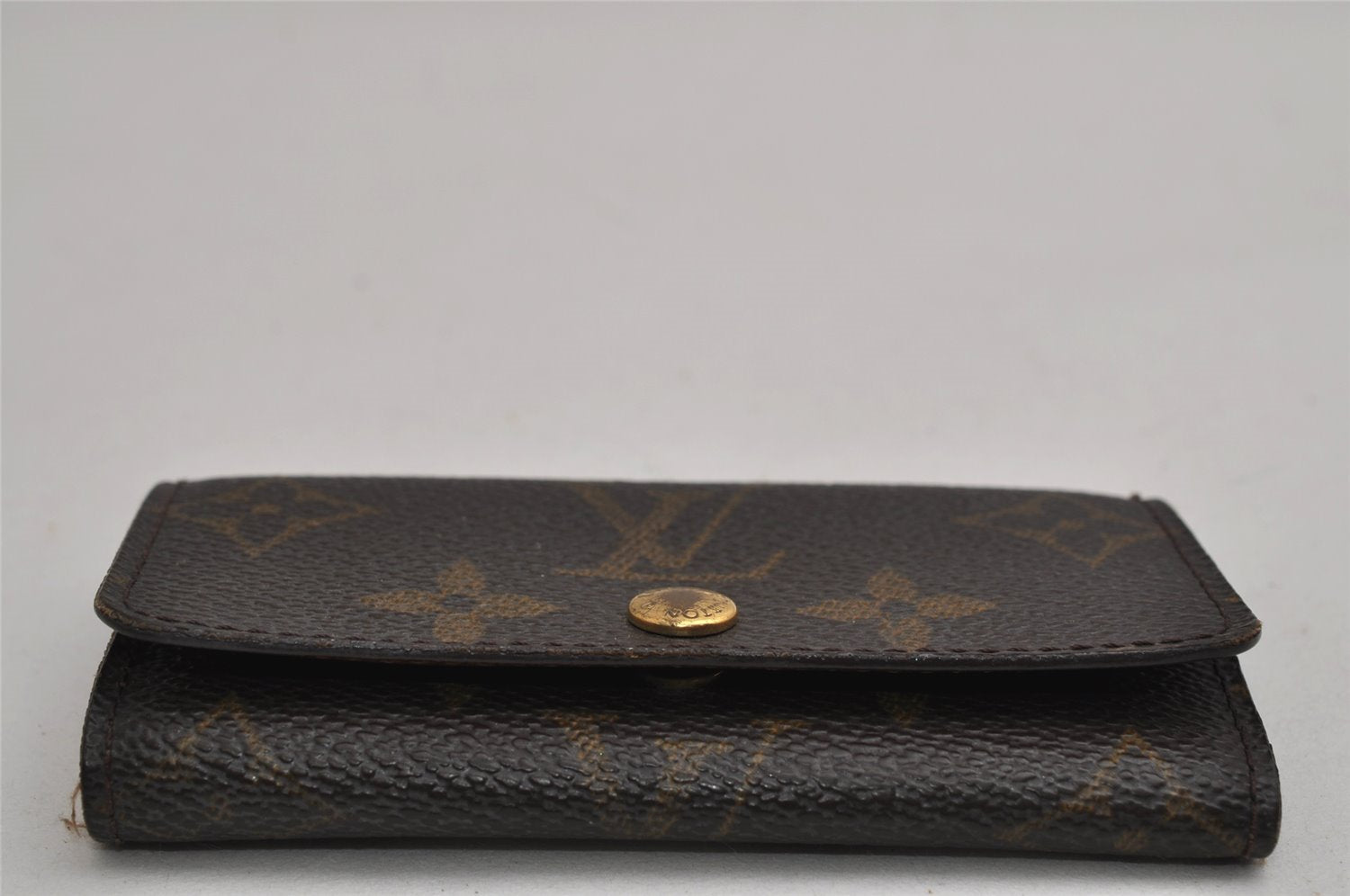 Authentic Louis Vuitton Monogram Multicles 4 Four Hooks Key Case M62631 LV 0445K