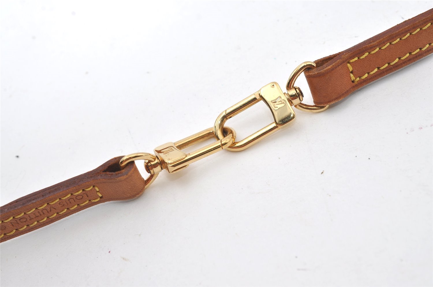 Authentic Louis Vuitton Leather Shoulder Strap Beige 46.7