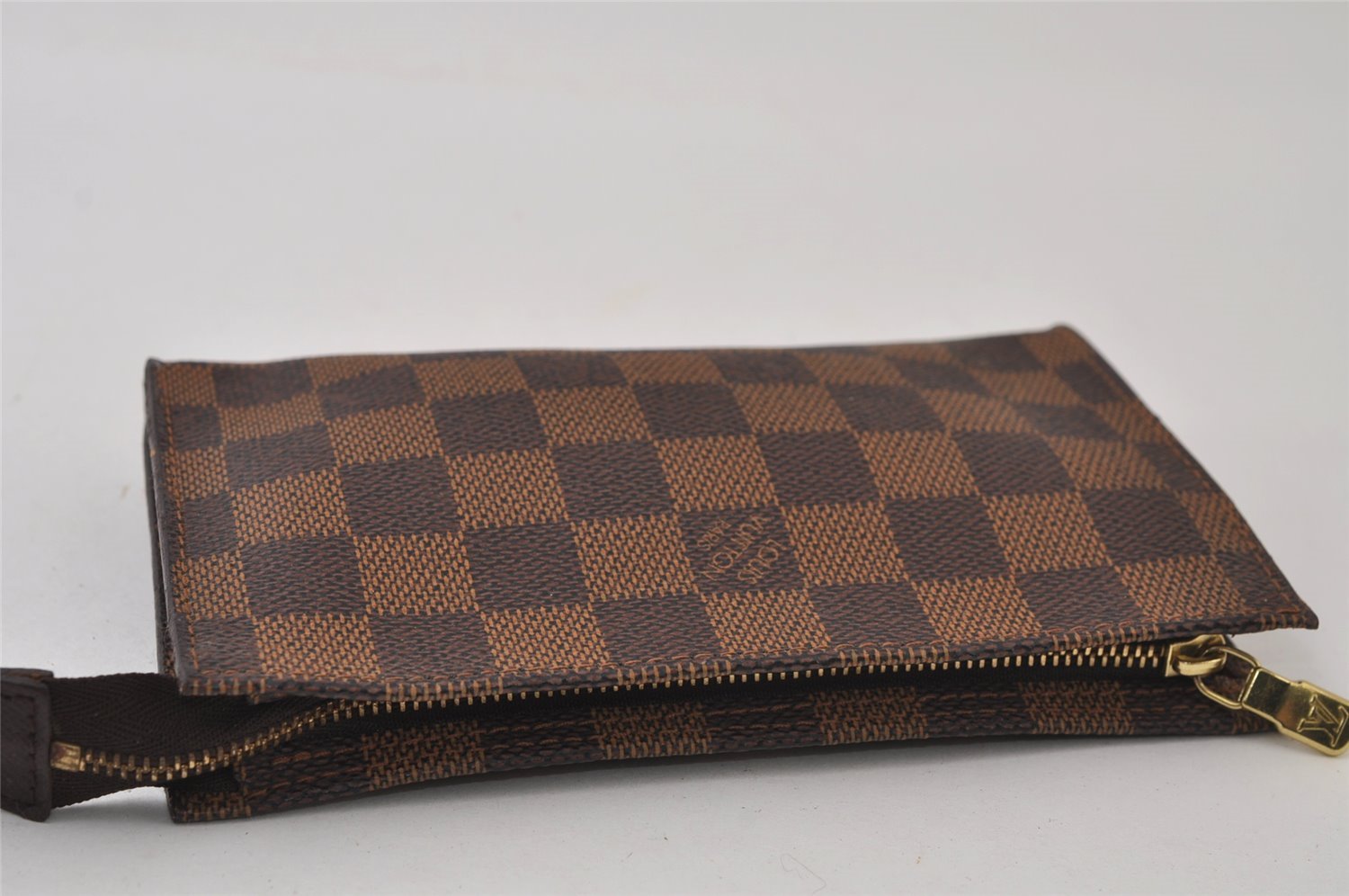 Authentic Louis Vuitton Damier Marais Bucket Pouch Purse Clutch LV 0450J
