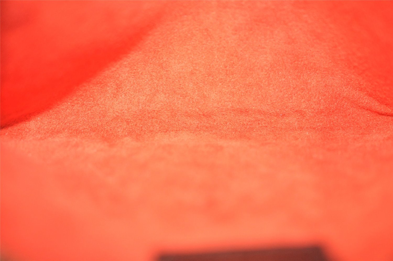 Authentic Louis Vuitton Damier Marais Bucket Pouch Purse Clutch LV 0450J