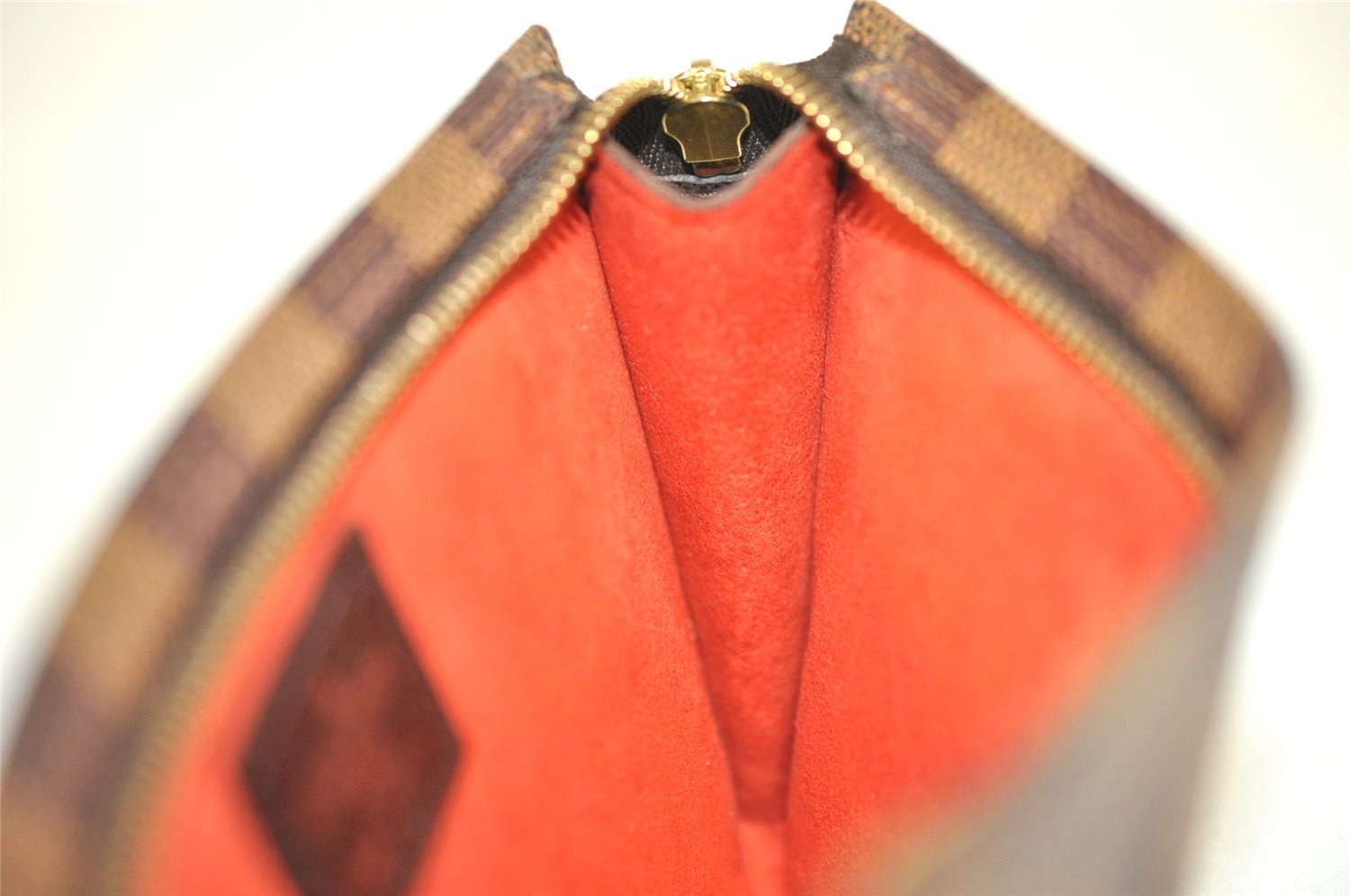 Authentic Louis Vuitton Damier Marais Bucket Pouch Purse Clutch LV 0450J