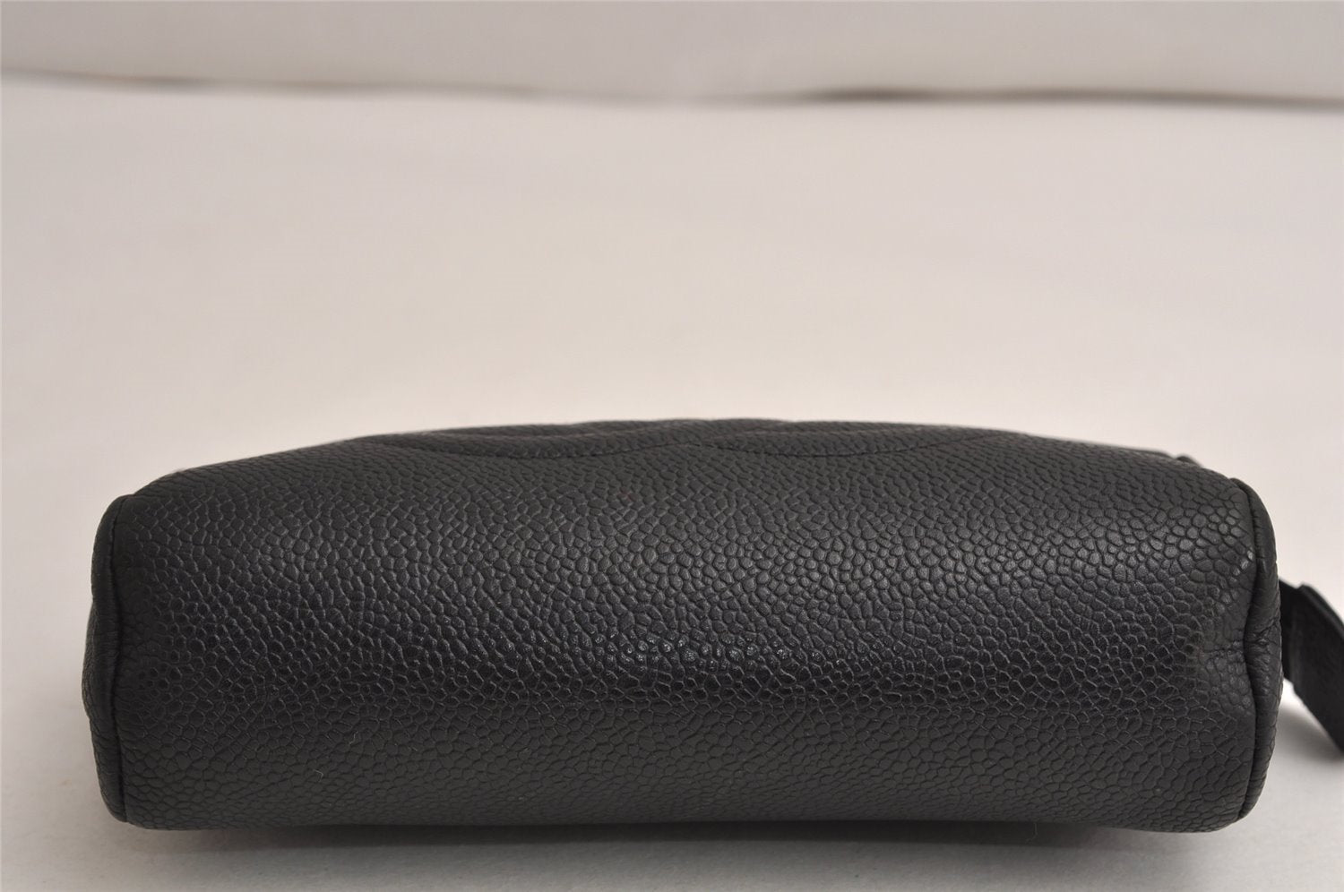 Authentic CHANEL Caviar Skin CC Logo Cosmetic Pouch Purse Black Junk 0453K