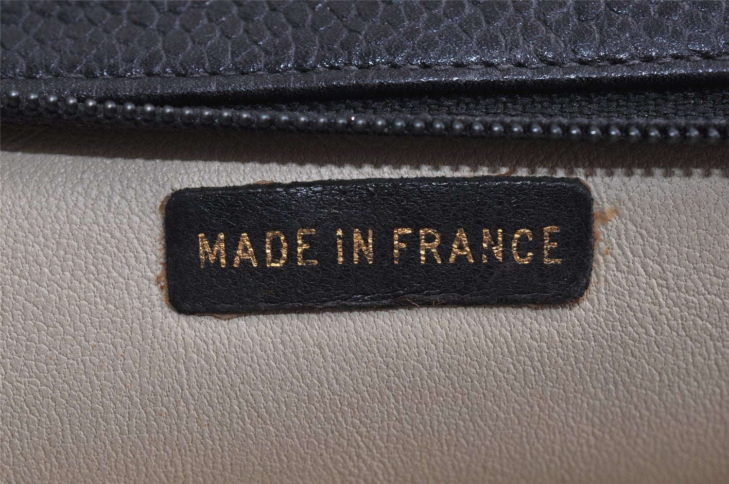 Authentic CHANEL Caviar Skin CC Logo Cosmetic Pouch Purse Black Junk 0453K
