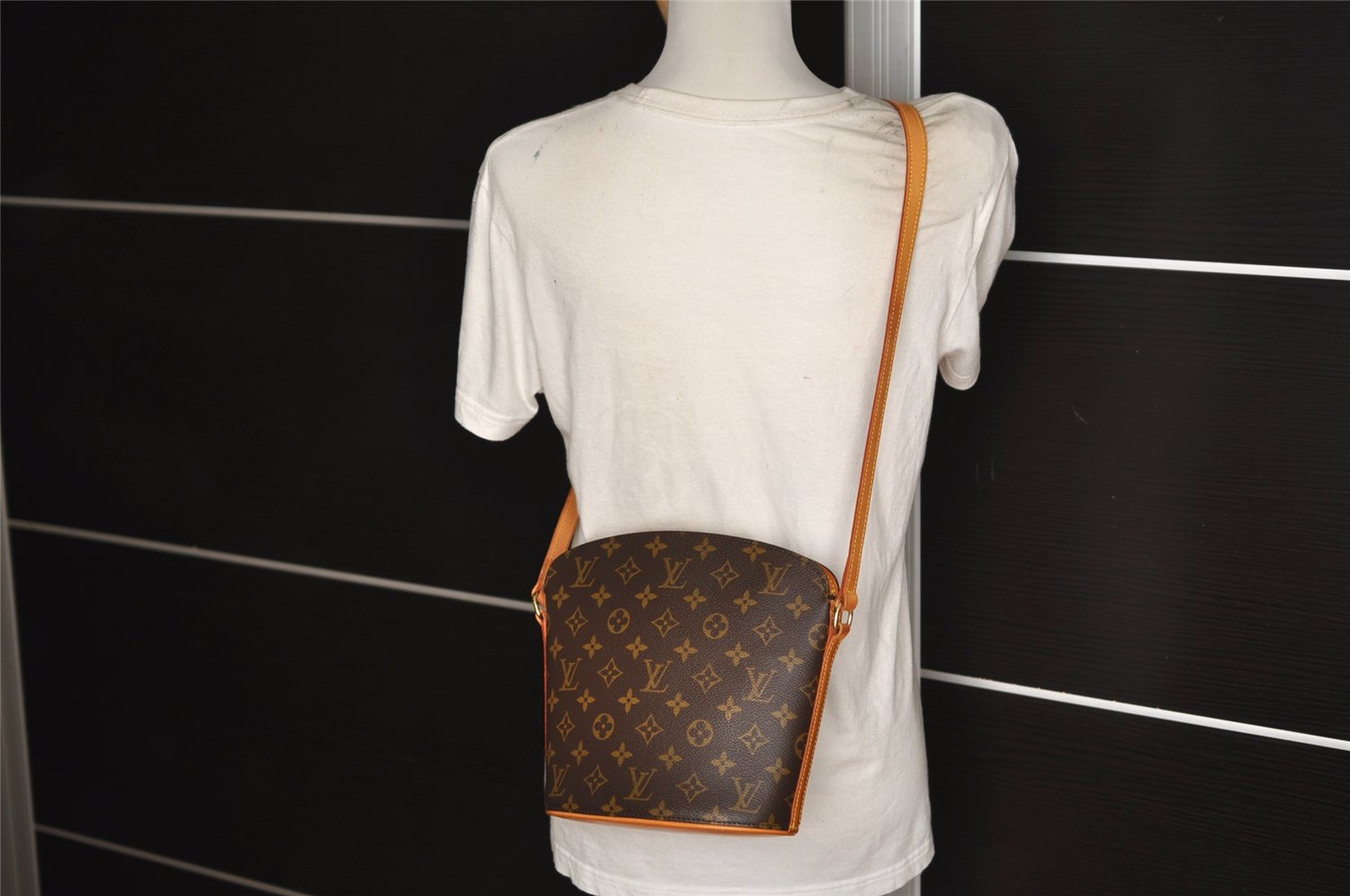 Authentic Louis Vuitton Monogram Drouot Shoulder Cross Body Bag M51290 LV 0454K