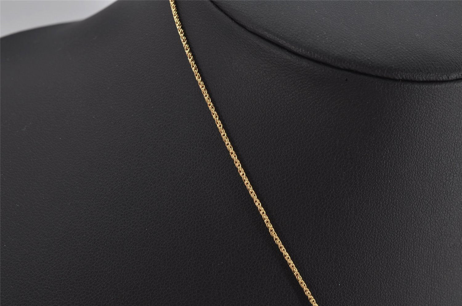 Authentic Christian Dior Gold Tone Chain Rhinestone Pendant Necklace CD 0456K