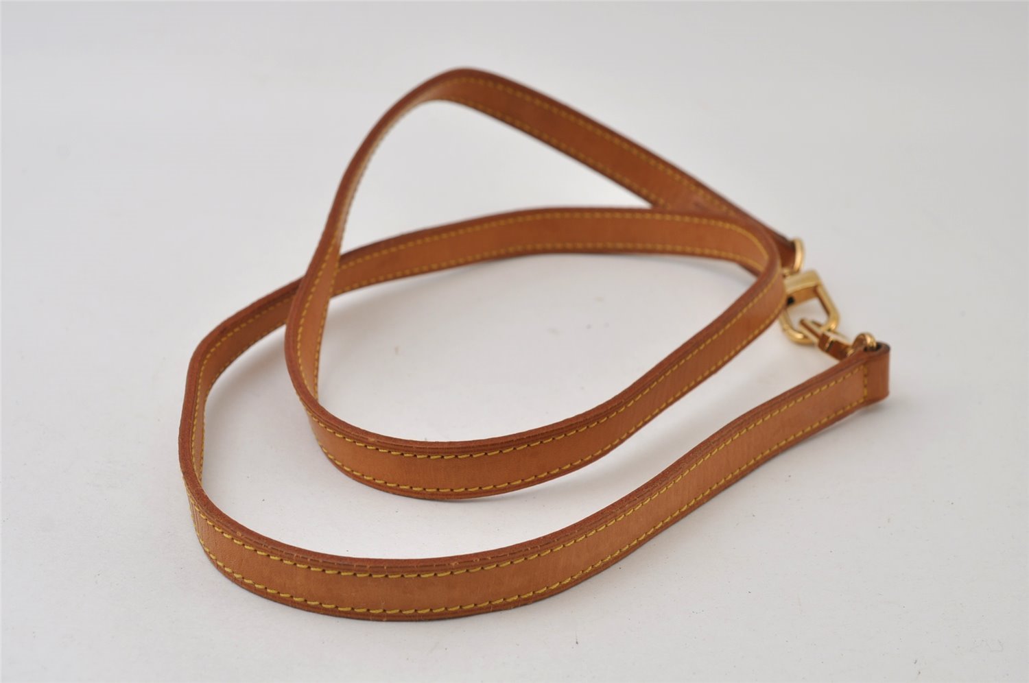 Authentic Louis Vuitton Leather Shoulder Strap Beige 46.3