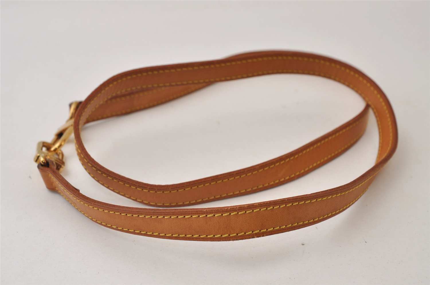 Authentic Louis Vuitton Leather Shoulder Strap Beige 46.3