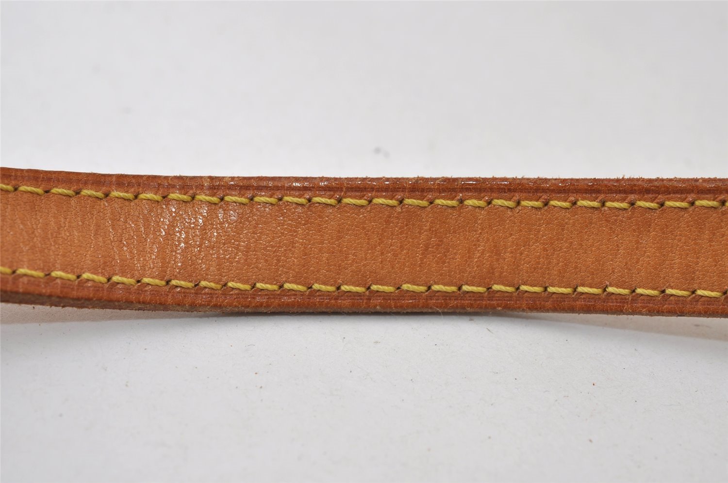 Authentic Louis Vuitton Leather Shoulder Strap Beige 46.3