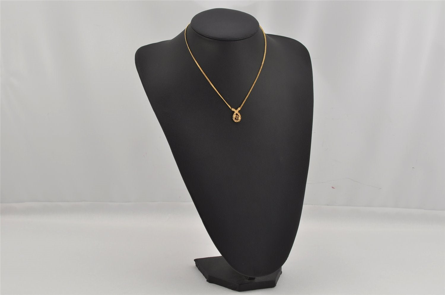 Authentic Christian Dior Gold Tone Chain Rhinestone Pendant Necklace CD 0458K