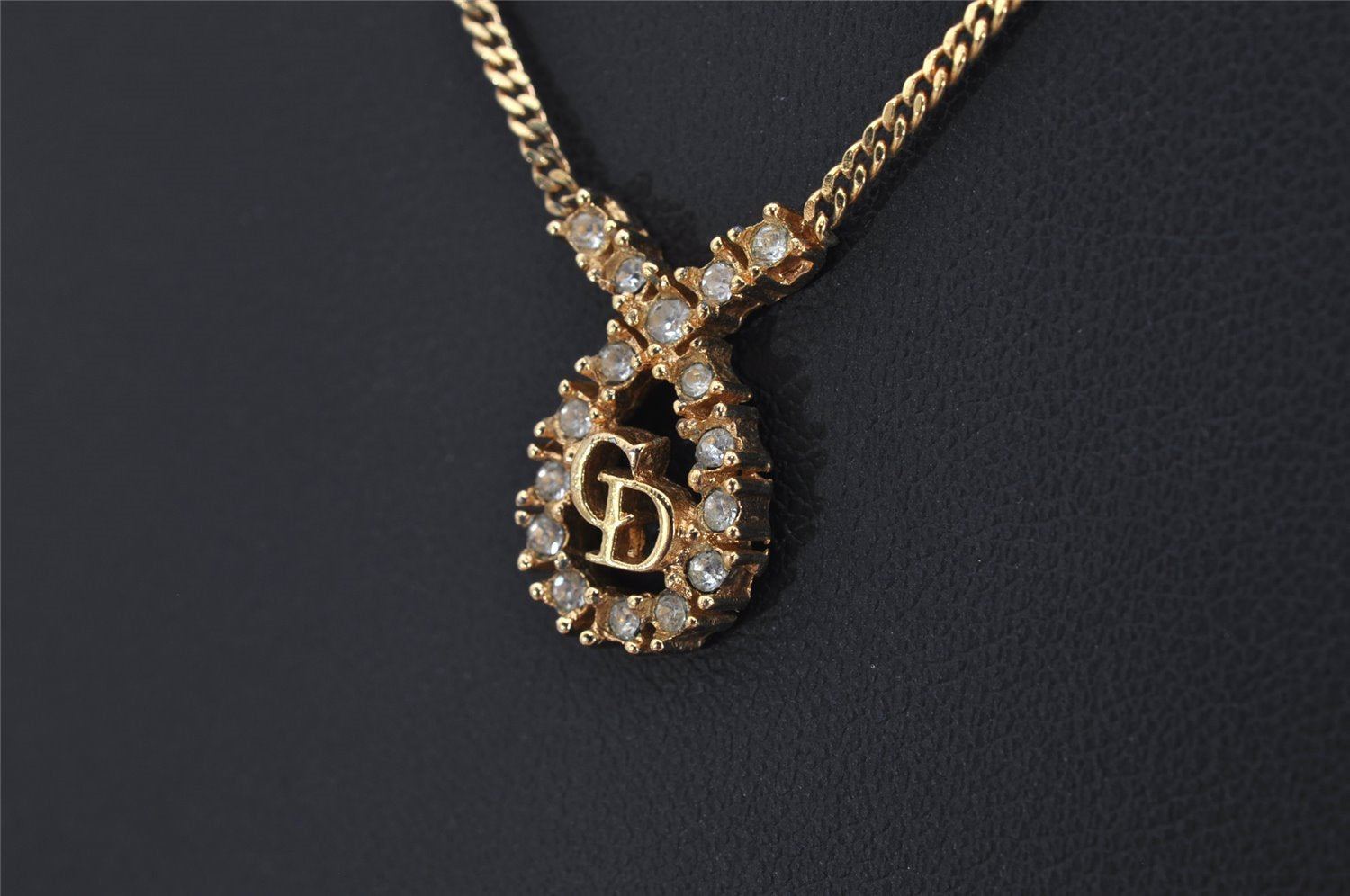 Authentic Christian Dior Gold Tone Chain Rhinestone Pendant Necklace CD 0458K