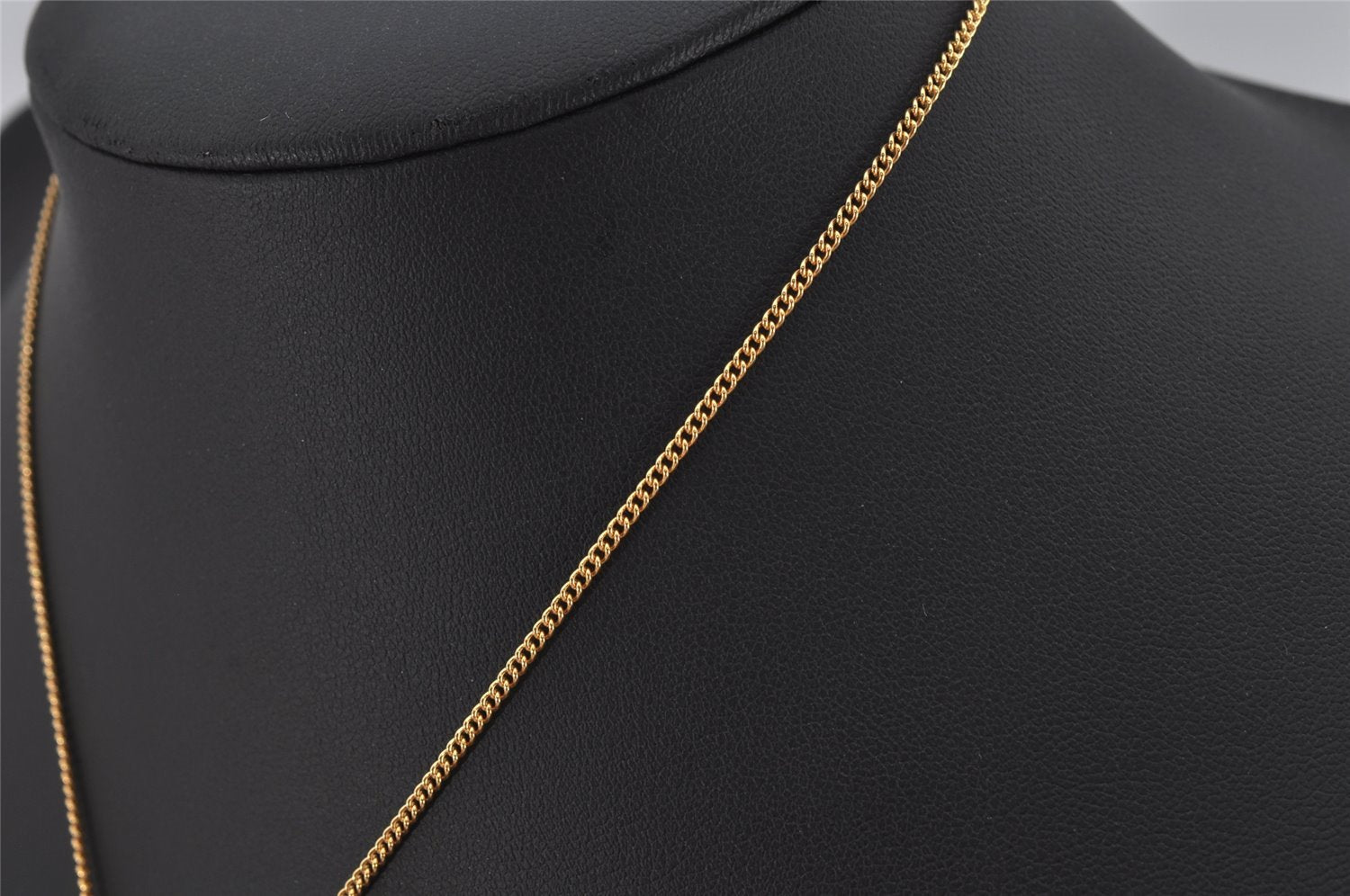 Authentic Christian Dior Gold Tone Chain Pendant Necklace CD 0468K