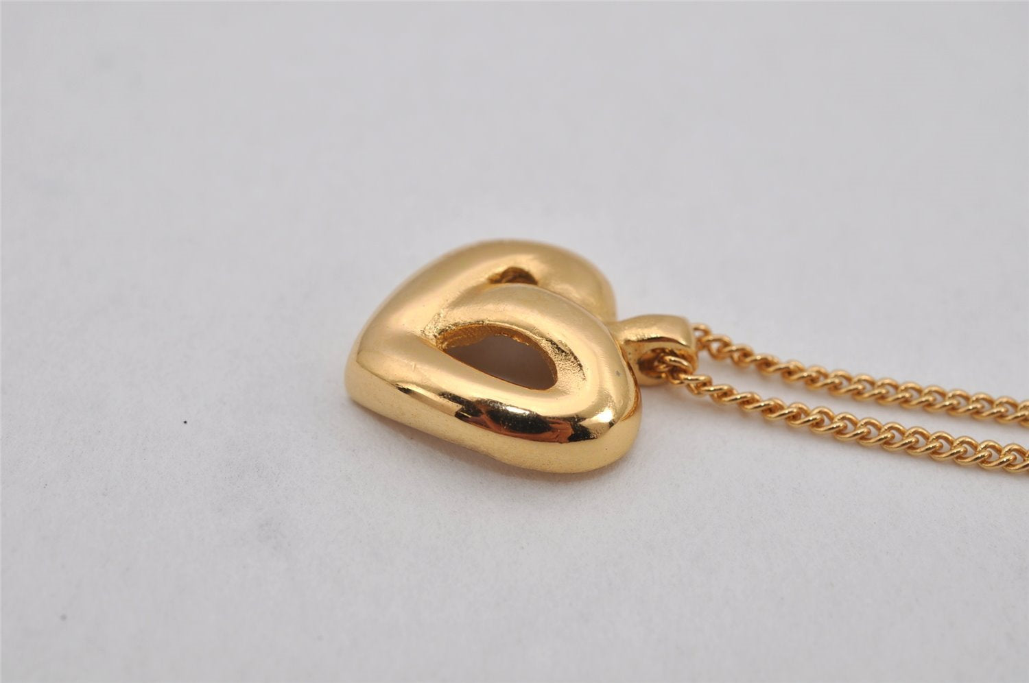 Authentic Christian Dior Gold Tone Chain Pendant Necklace CD 0468K