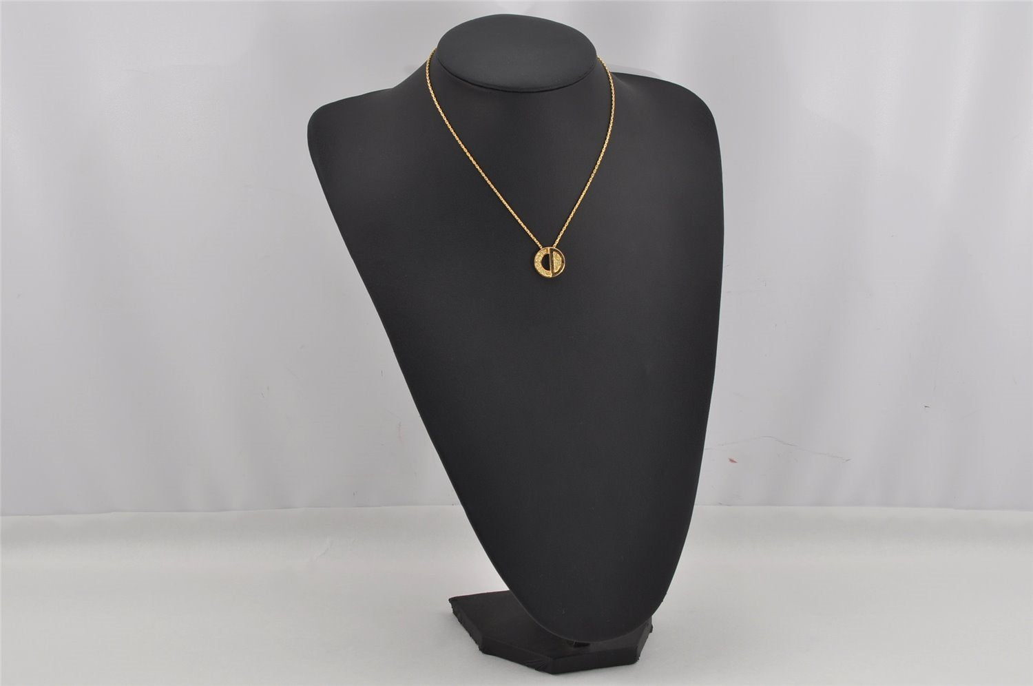 Authentic Christian Dior Gold Tone Chain Rhinestone Pendant Necklace CD 0470K