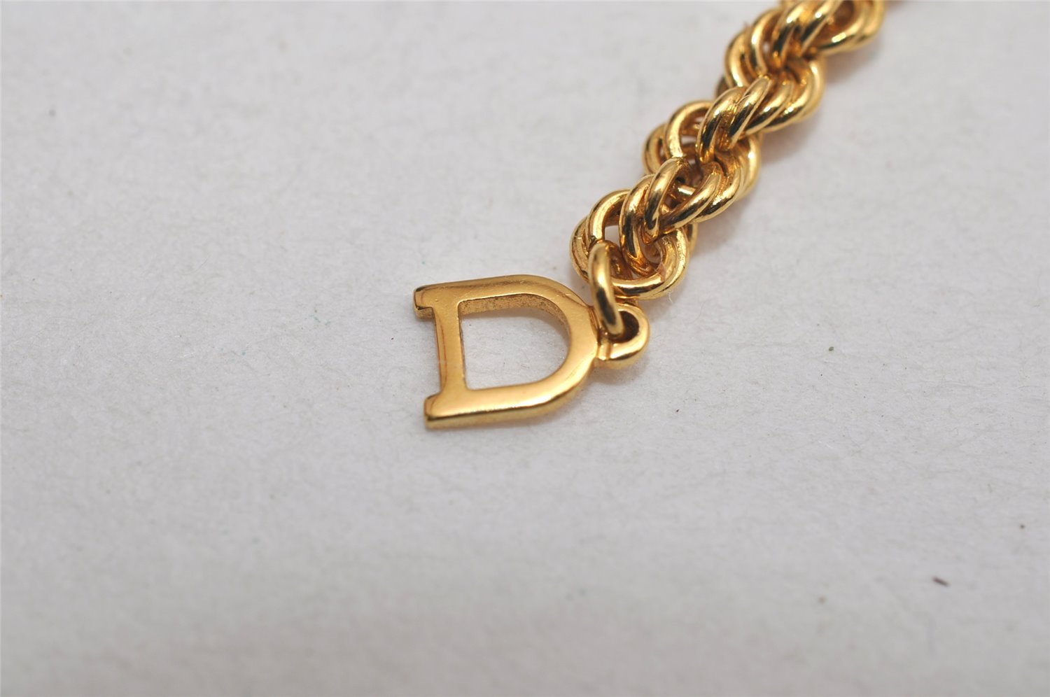 Authentic Christian Dior Gold Tone Chain Pendant Necklace CD 0472K