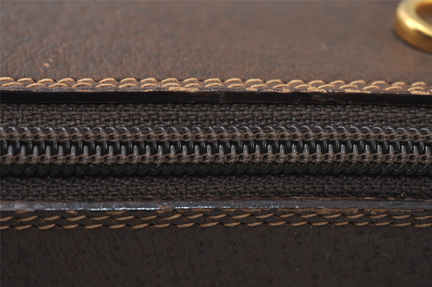 Authentic GUCCI Vintage Shoulder Cross Body Bag Purse GG PVC Leather Brown 0478J