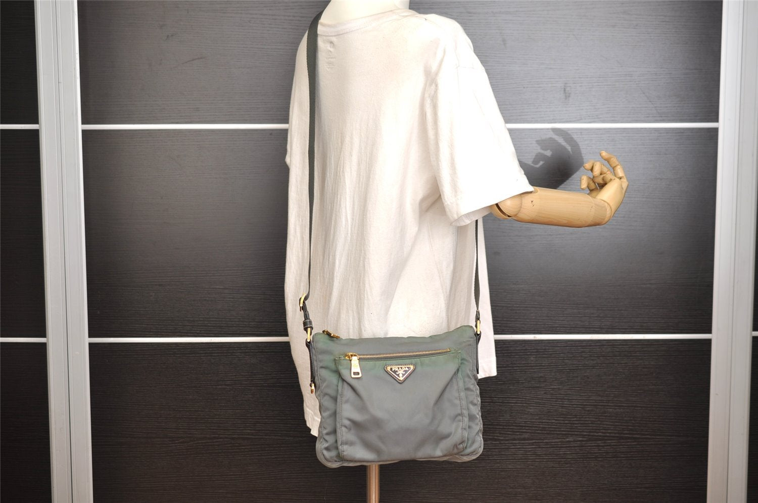 Authentic PRADA Nylon Tessuto Saffiano Leather Shoulder Bag Khaki Green 0488J