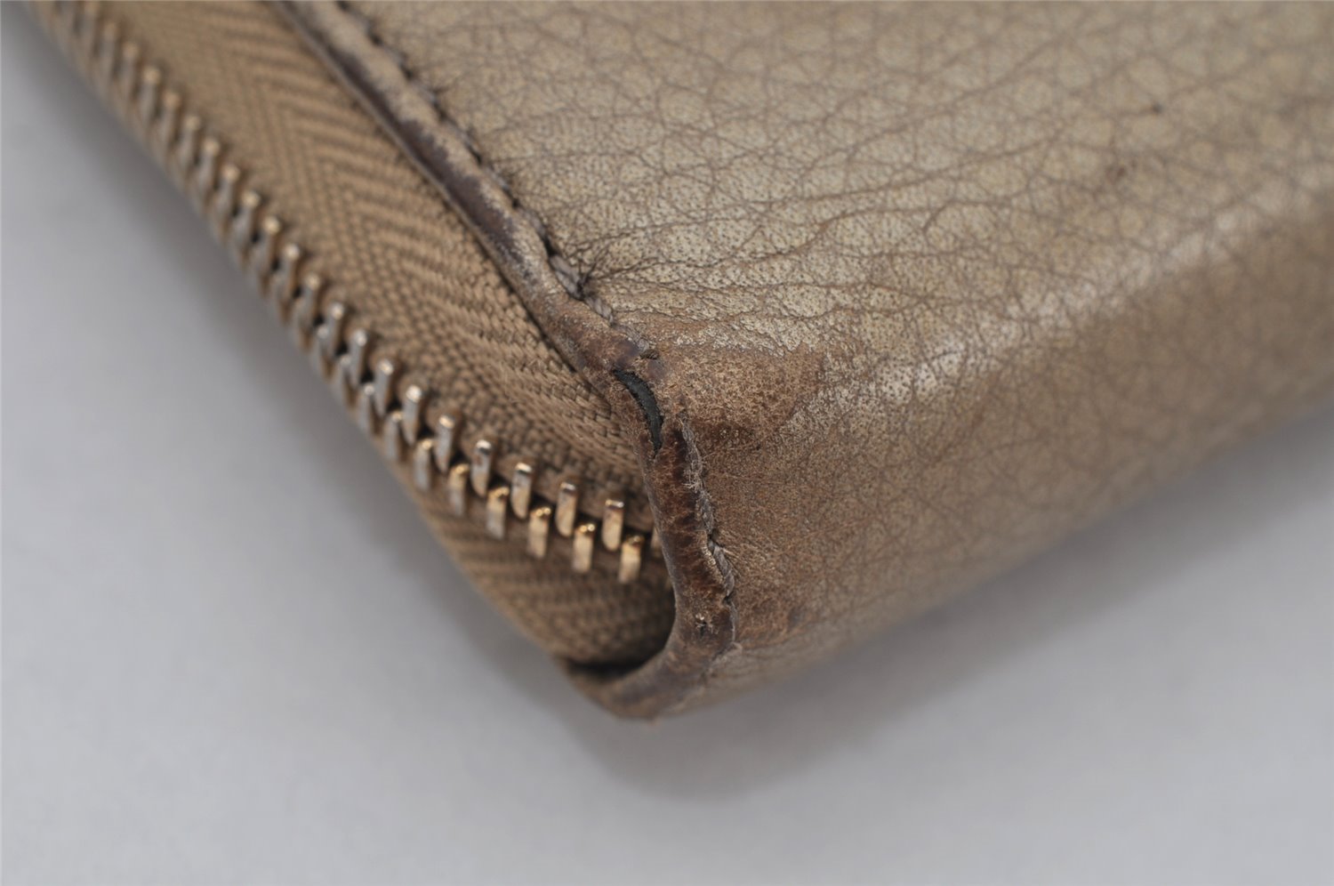 Authentic GUCCI SOHO Long Wallet Purse GG Tassel Leather 308004 Gold 0494K