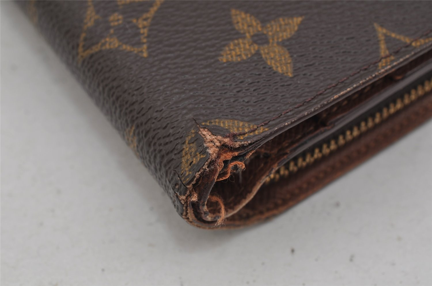 Authentic Louis Vuitton Monogram Porte Papier Zip Bifold Wallet M61207 LV 0499J