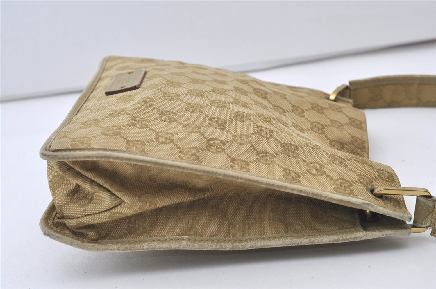 Authentic GUCCI Shoulder Cross Body Bag GG Canvas Leather 91762 Beige 0504J
