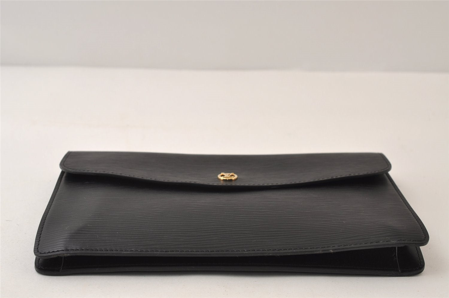 Authentic Louis Vuitton Epi Montaigne 27 Clutch Hand Bag Black M52652 LV 0505J