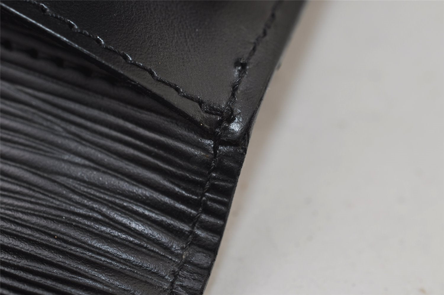 Authentic Louis Vuitton Epi Montaigne 27 Clutch Hand Bag Black M52652 LV 0505J