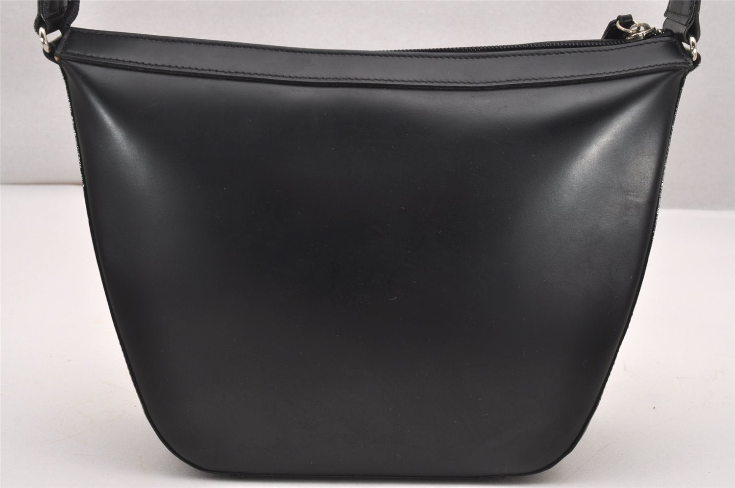 Authentic Burberrys Vintage Leather Shoulder Hand Bag Purse Black 0515J