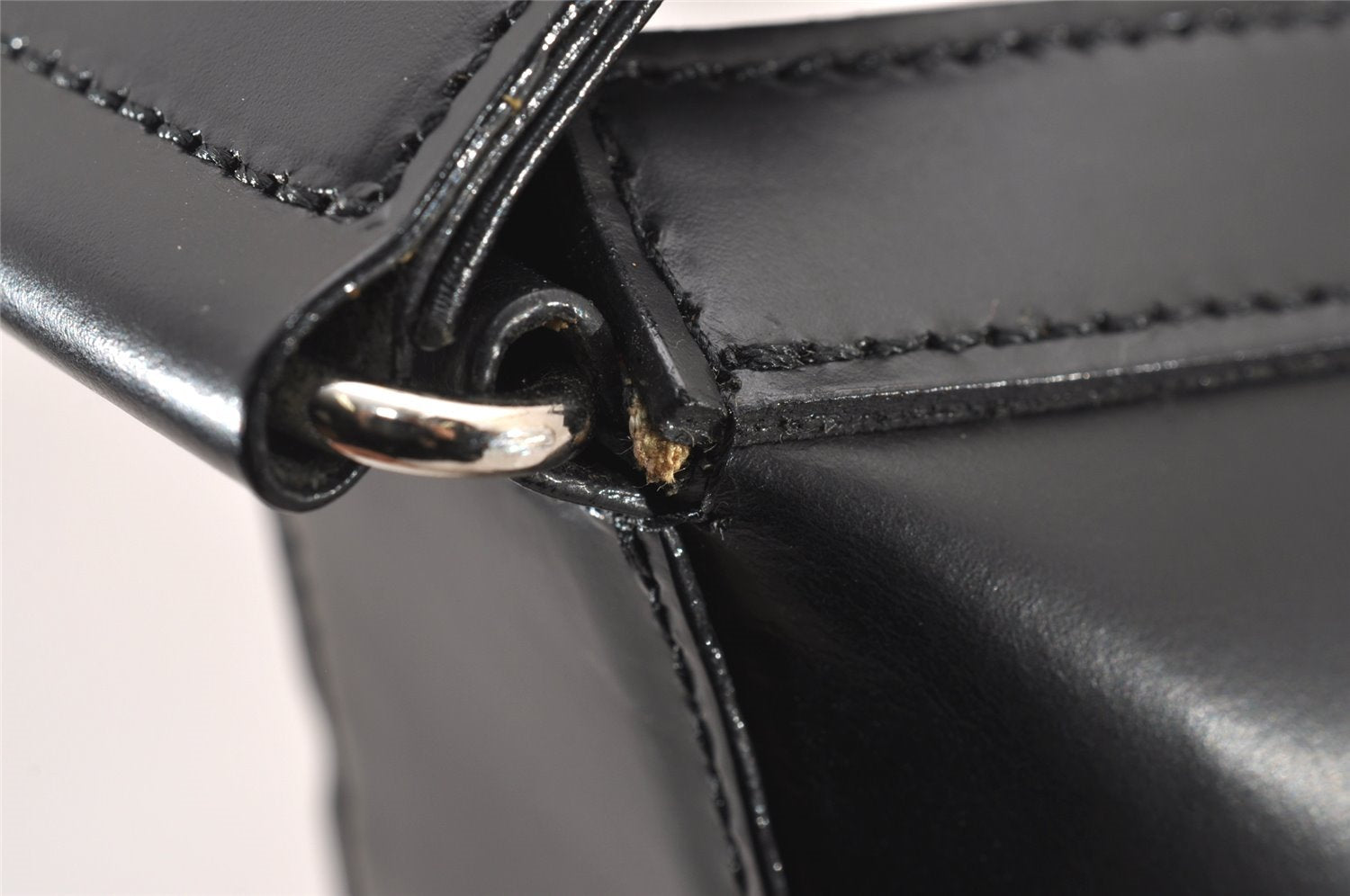 Authentic Burberrys Vintage Leather Shoulder Hand Bag Purse Black 0515J