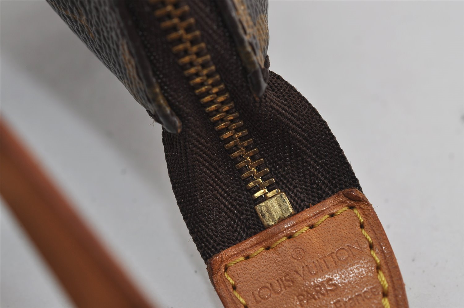 Authentic Louis Vuitton Monogram Pochette Accessoires Pouch M51980 LV 0517J