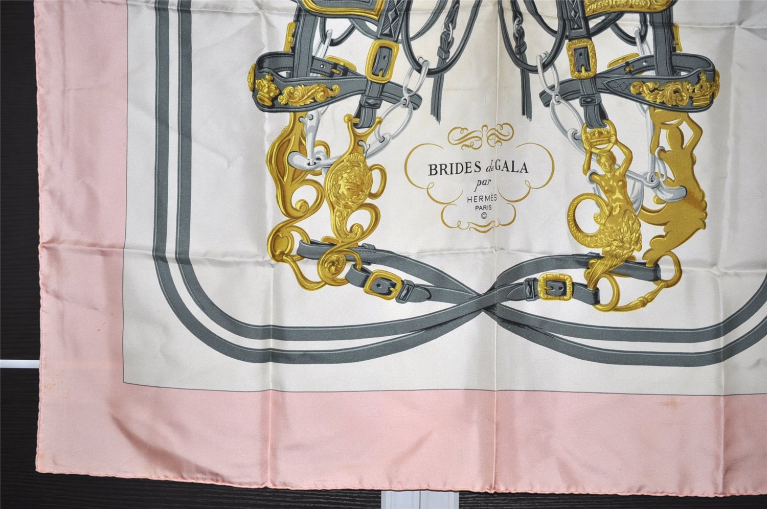 Authentic HERMES Carre 90 Scarf 