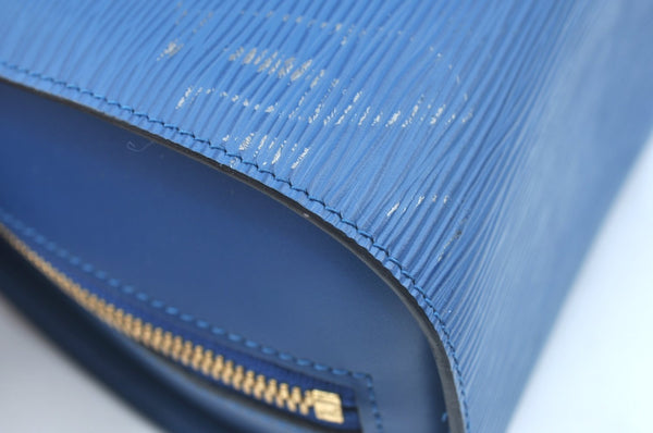 Authentic Louis Vuitton Epi Dauphine GM Cosmetic Pouch Blue M48435 LV 0528I