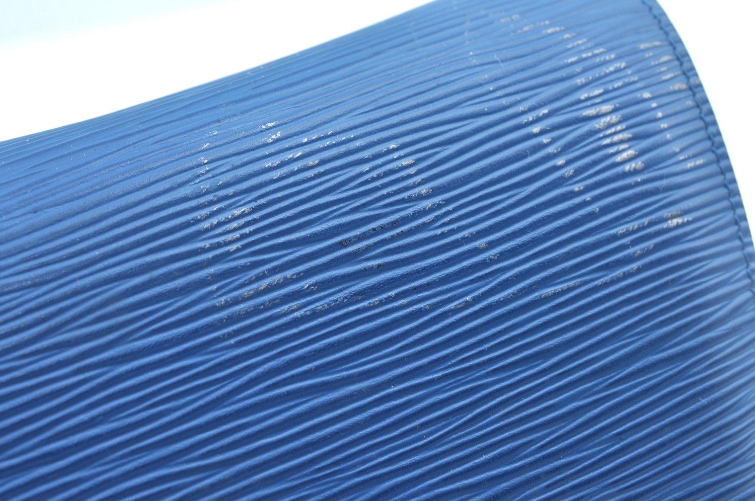 Authentic Louis Vuitton Epi Dauphine GM Cosmetic Pouch Blue M48435 LV 0528I