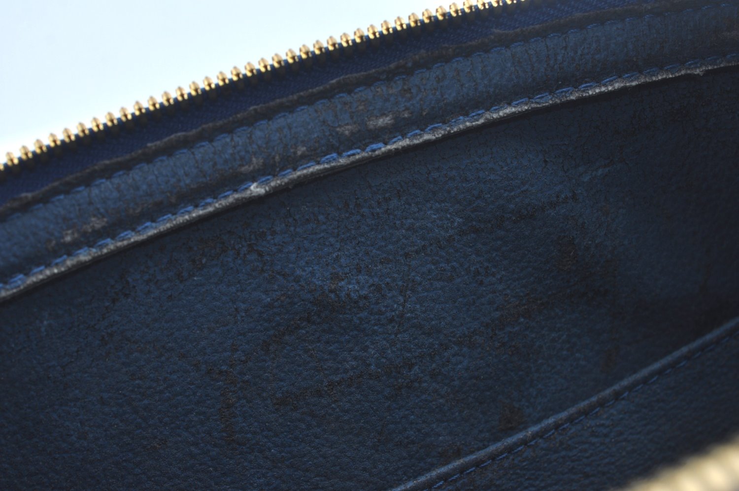 Authentic Louis Vuitton Epi Dauphine GM Cosmetic Pouch Blue M48435 LV 0528I