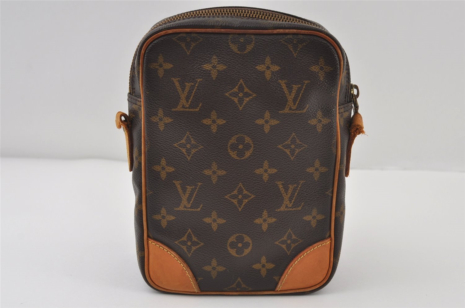 Authentic Louis Vuitton Monogram Amazone Shoulder Cross Bag M45236 Junk 0528J