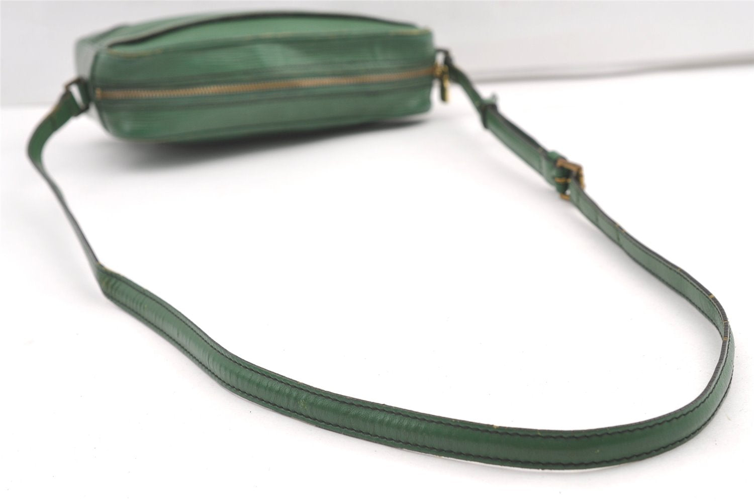 Authentic Louis Vuitton Epi Trocadero 24 Shoulder Cross Bag Green M52314 0531K