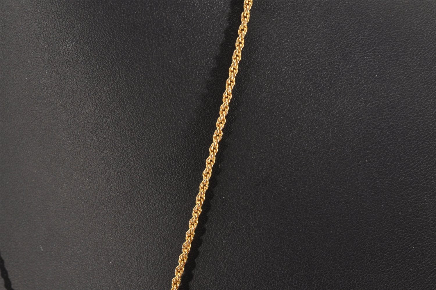 Authentic Christian Dior Gold Tone Chain Pendant Necklace CD 0536J