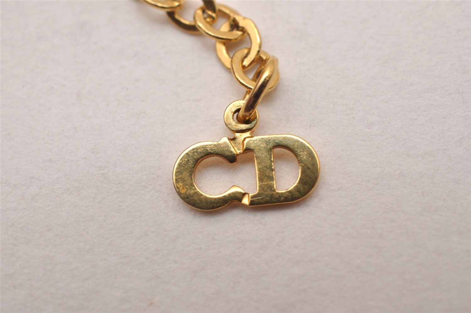 Authentic Christian Dior Gold Tone Chain Pendant Necklace CD 0536J