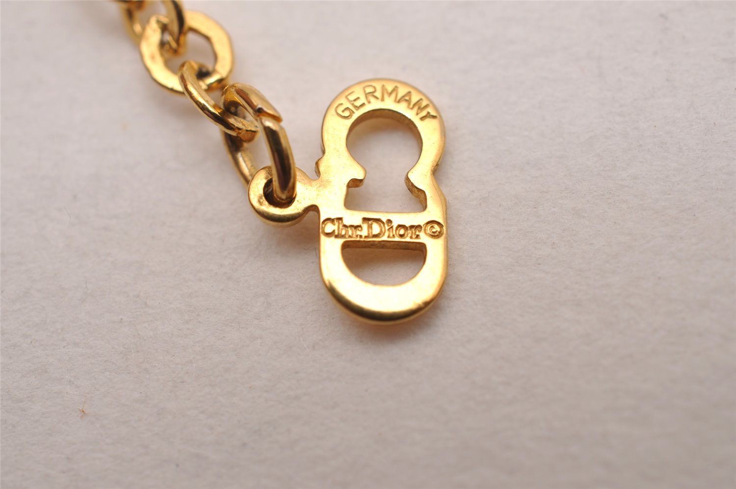 Authentic Christian Dior Gold Tone Chain Pendant Necklace CD 0536J