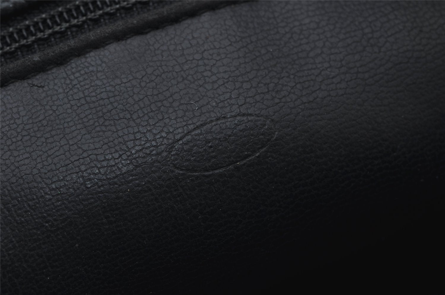 Authentic CHANEL Vintage Caviar Skin CC Logo Shoulder Tote Bag Black 0548J