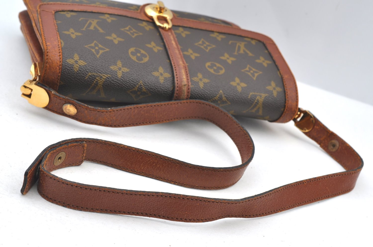 Authentic Louis Vuitton Monogram Sac Vendome Shoulder Cross Bag Old Model 0550I