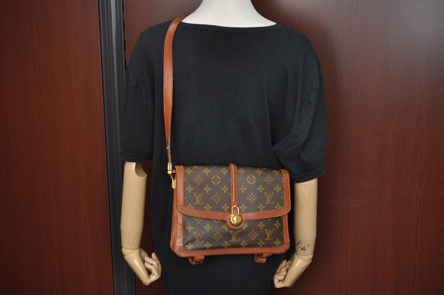 Authentic Louis Vuitton Monogram Sac Vendome Shoulder Cross Bag Old Model 0550I