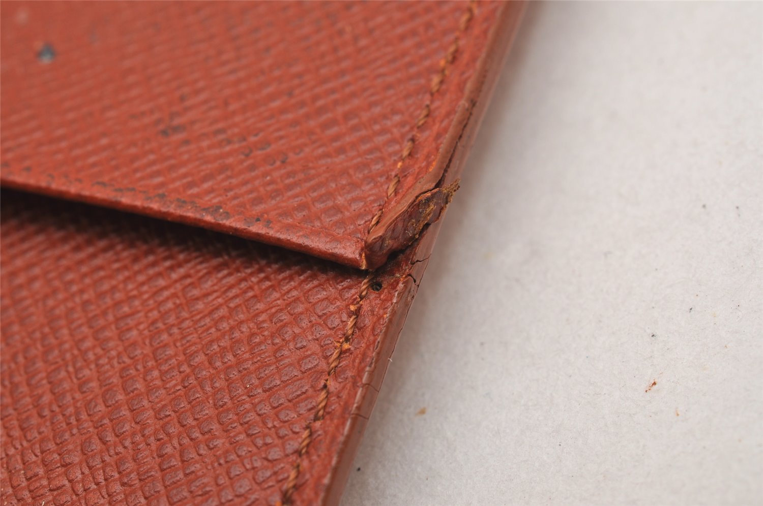 Authentic Louis Vuitton Epi Agenda MM Notebook Cover Brown R20043 LV 0550J