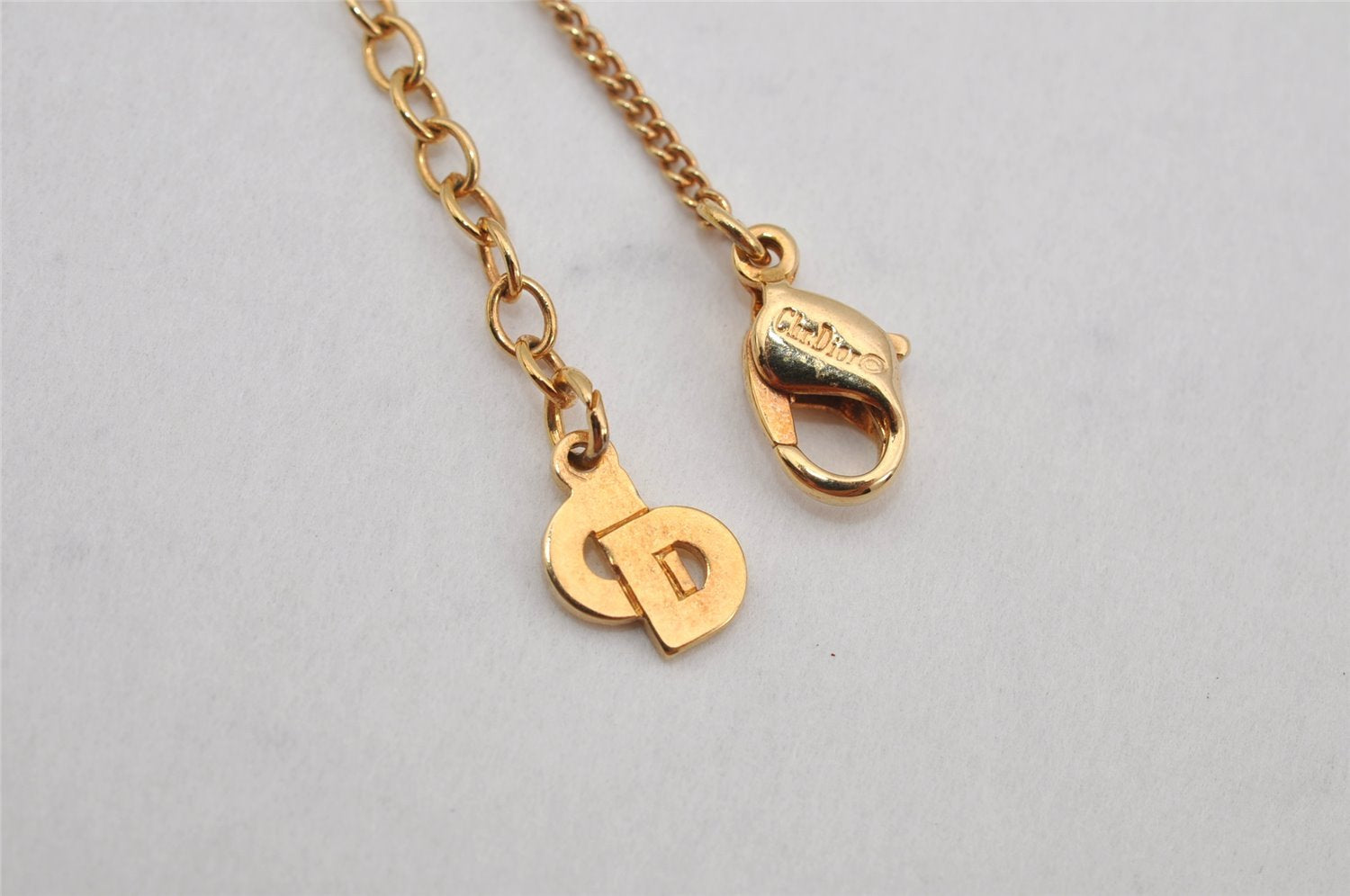 Authentic Christian Dior Gold Tone Chain Pendant Necklace CD 0550K