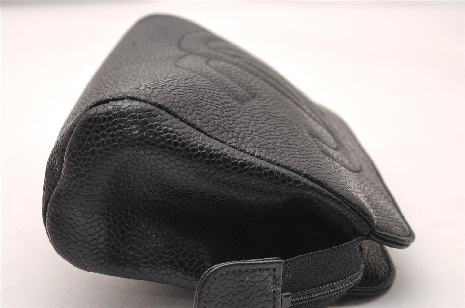 Authentic CHANEL Caviar Skin CC Logo Cosmetic Pouch Purse Black Junk 0552J